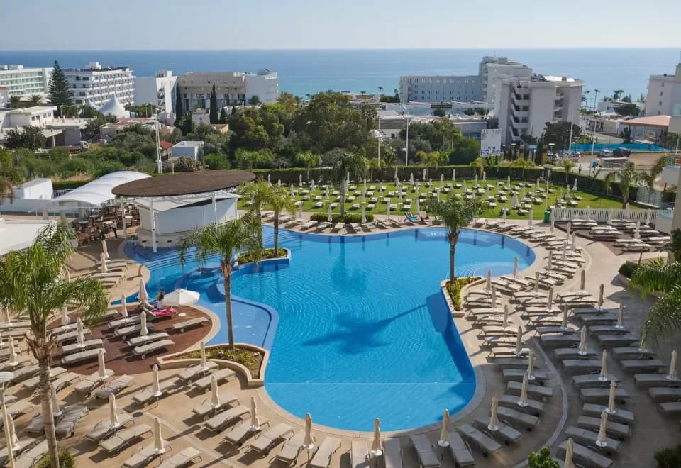 Sunrise Oasis Hotel & Waterpark, Protaras