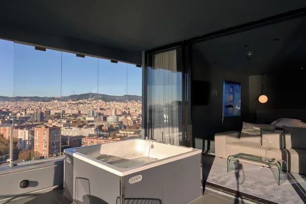 Barcelona Princess, Barcelona